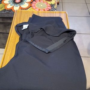 2 for 1 price 24W black pants😀😀